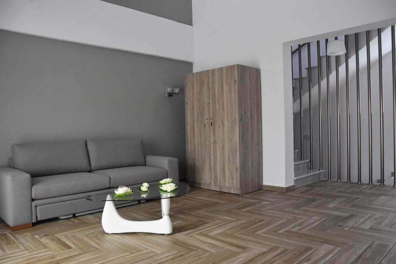ستافروس Dream Studios المظهر الخارجي الصورة